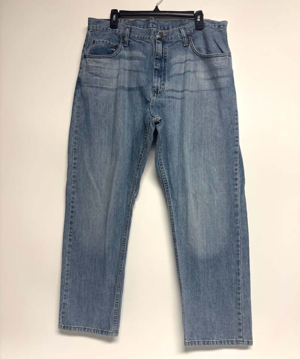 Wrangler Relaxed Fit Jeans 38x29 Medium Wash Blue Denim
